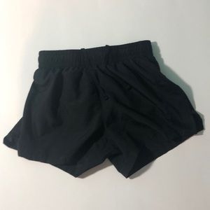 Girls Nike shorts 🕶